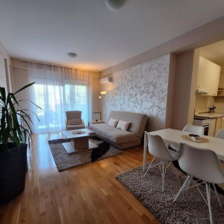Ferienwohnung San Čačak Exterior foto