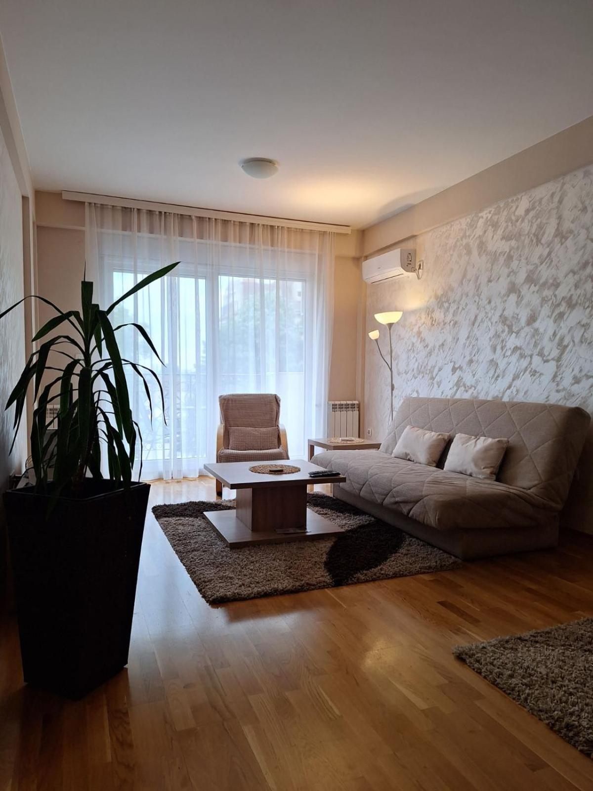 Ferienwohnung San Čačak Exterior foto