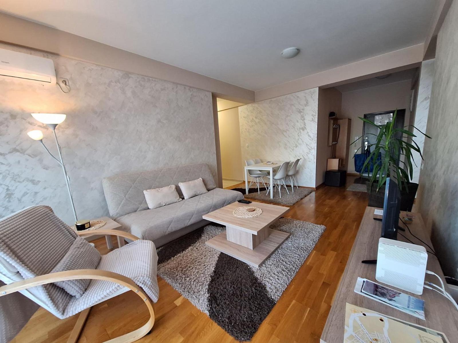 Ferienwohnung San Čačak Exterior foto